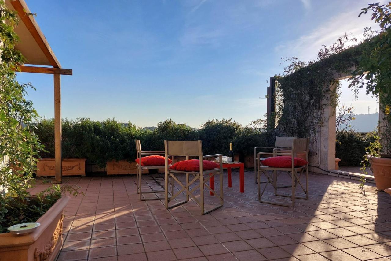 ローマBeautiful Loft In Ponte Milvio With Terraceアパートメント エクステリア 写真