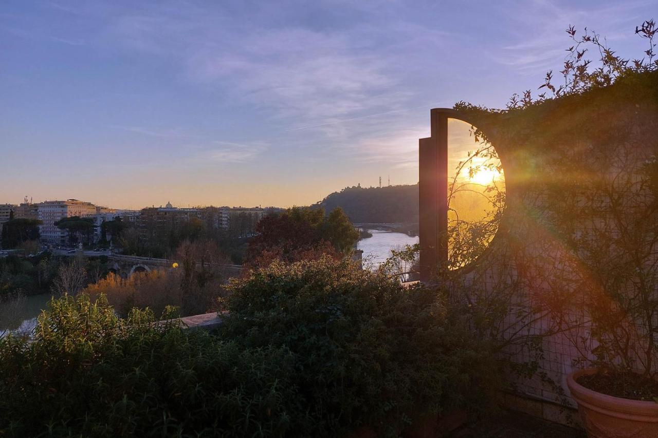 ローマBeautiful Loft In Ponte Milvio With Terraceアパートメント エクステリア 写真