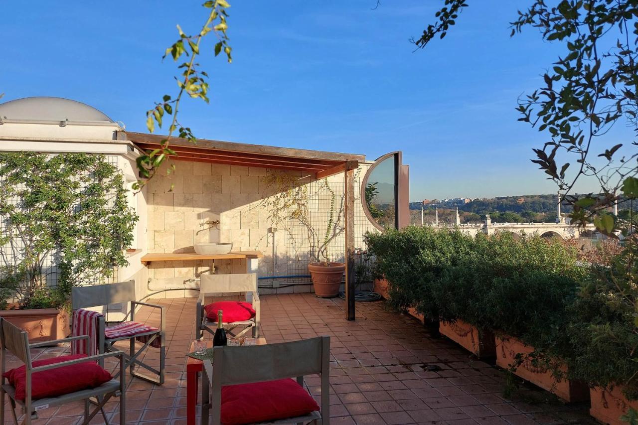 ローマBeautiful Loft In Ponte Milvio With Terraceアパートメント エクステリア 写真
